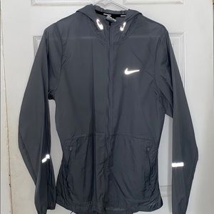 Nike Running Light Windbreaker